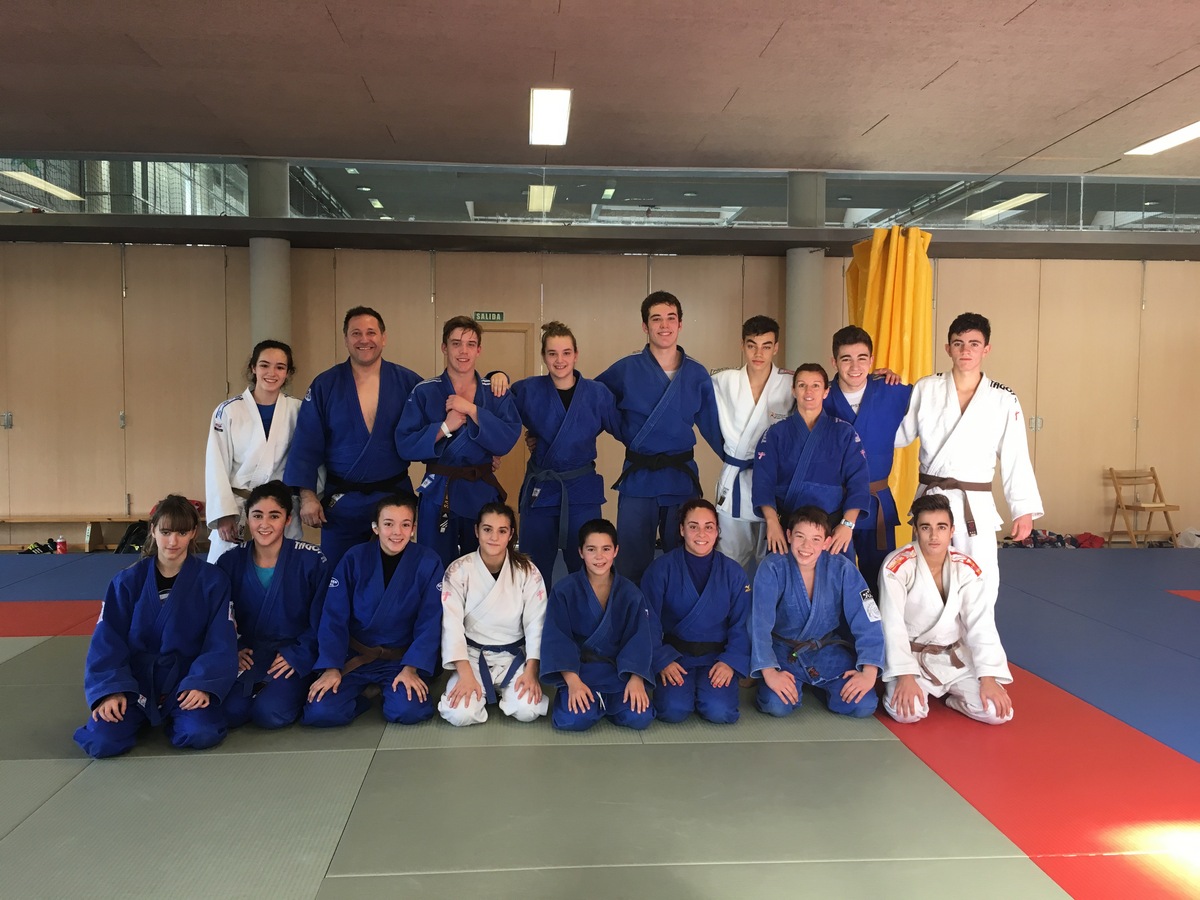 Entrenamientos conjuntos con Judokas Catalanes y Vascos en Pamplona 18 y 19 de Noviembre